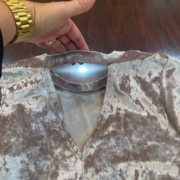 Boutique Velvet Top size S/M - Picture 4 of 5